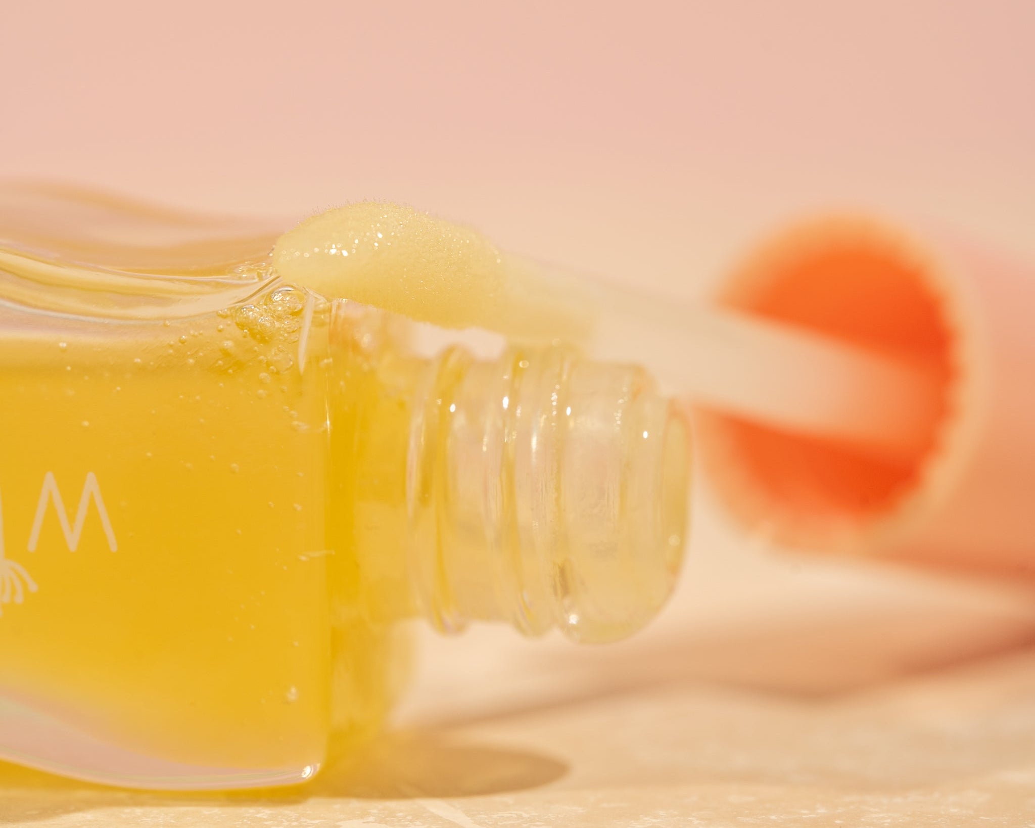 What Is A Lip Oil? And When To Use It?