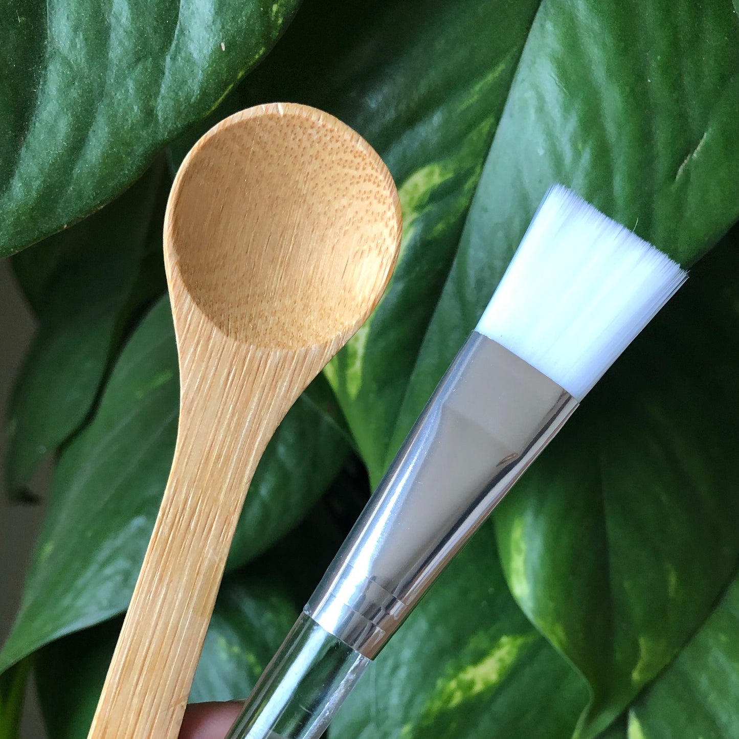 clay face mask applicator brush and spoon